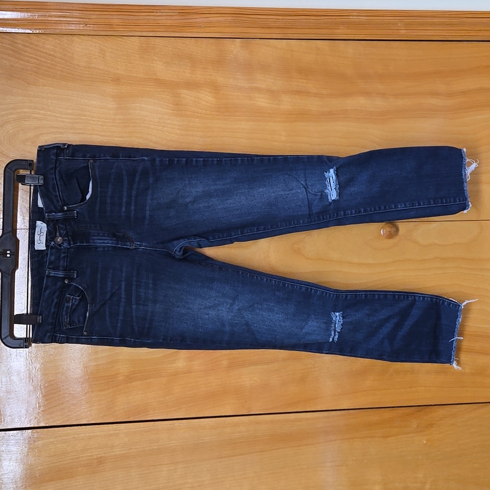 Jessica Simpson Denim Jeans Size 27 Distressed Curvy High Rise Skinny & Stretch